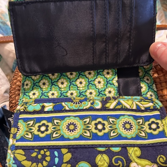 Vera Bradley Rhythm & Blues Trifold Wallet. - Picture 4 of 10